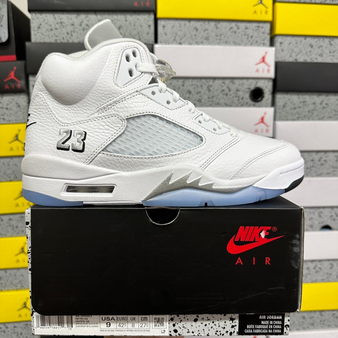 Air Jordan 5 Retro 'White Metallic' 2026