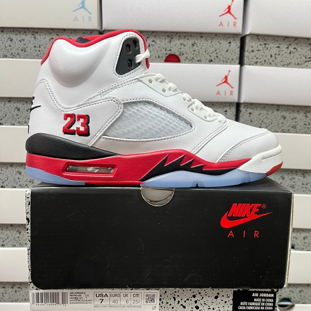 Air Jordan 5 Retro 'Fire Red' 2025