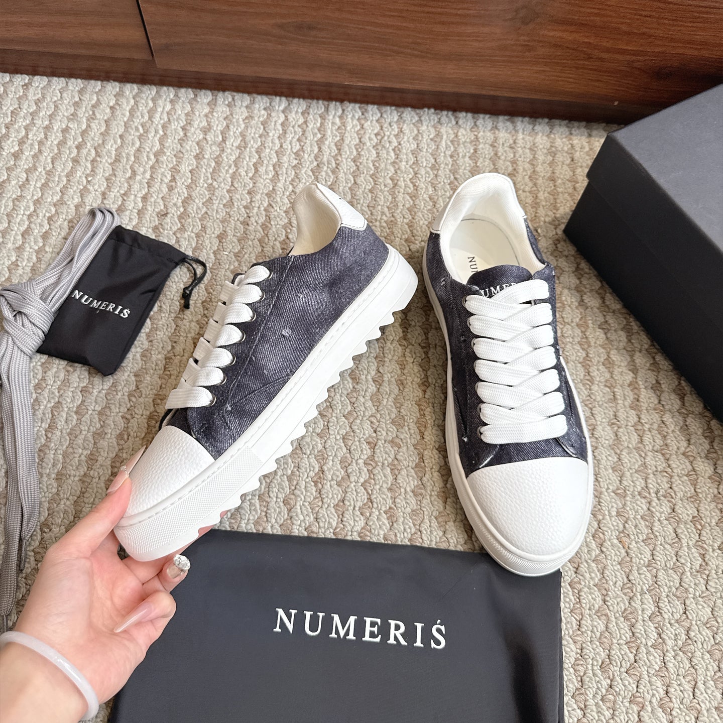 Numeris Atelier 'Thrashed Denim'