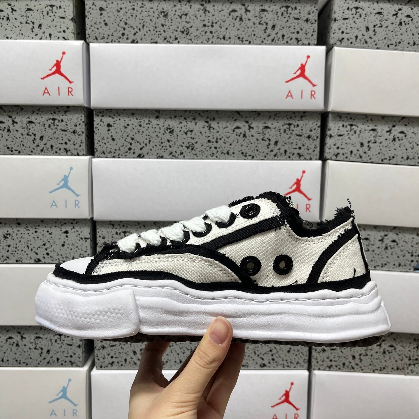 Maison Mihara Yasuhiro Peterson OG Sole Canvas Low 'White Overhanging'