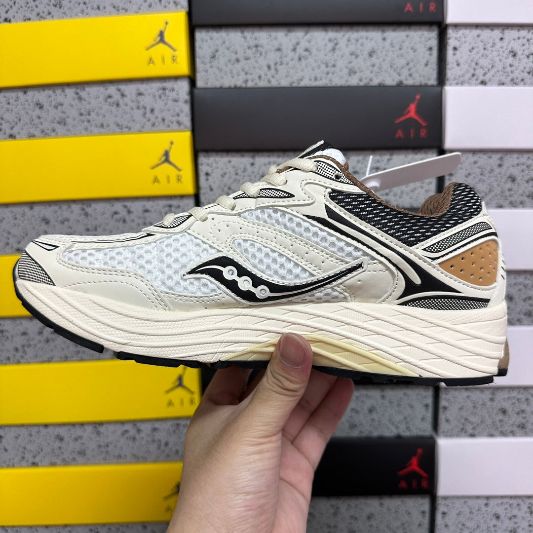 Saucony OG ProGrid Omni 9 'Gold'
