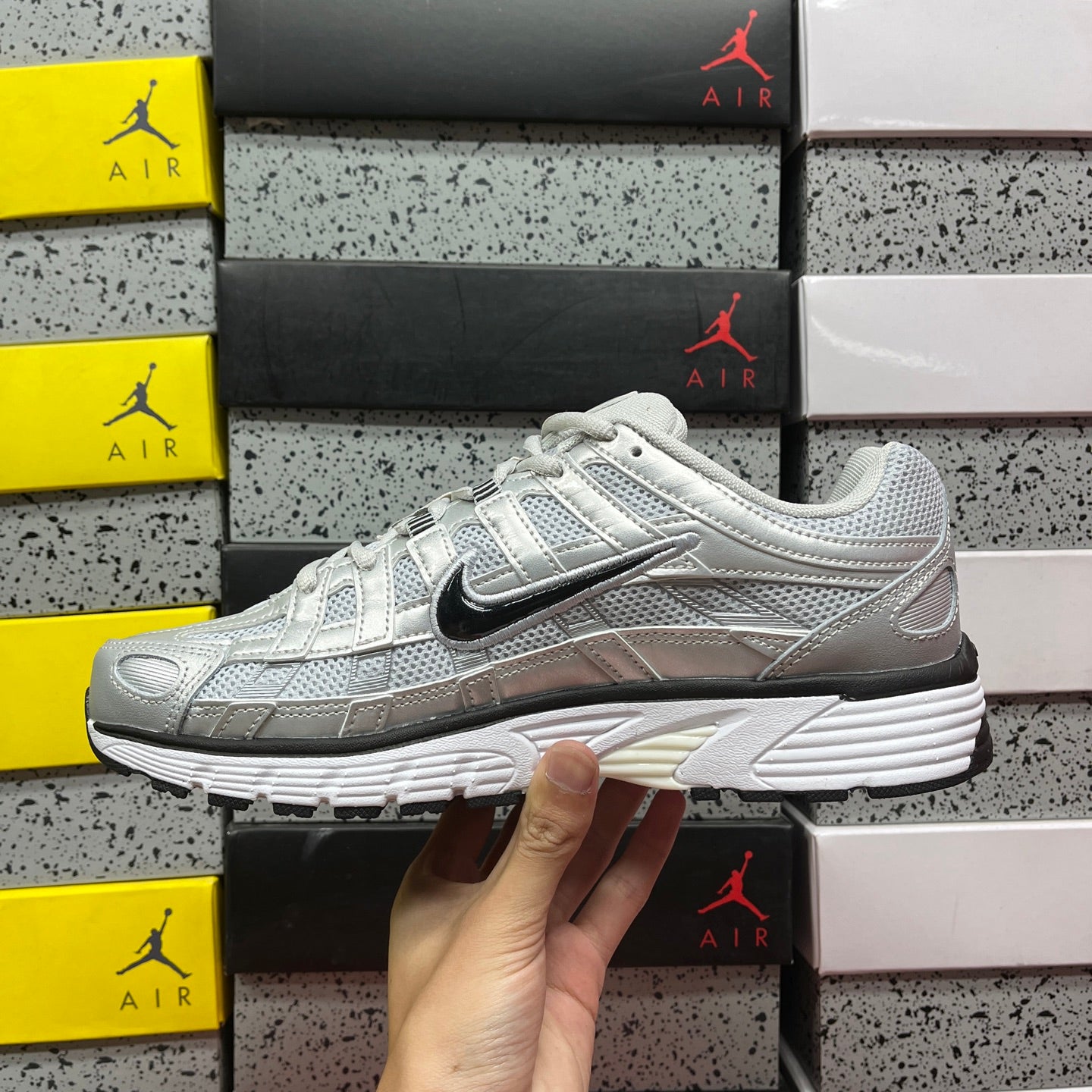 Nike Wmns P-6000 'Metallic Silver'