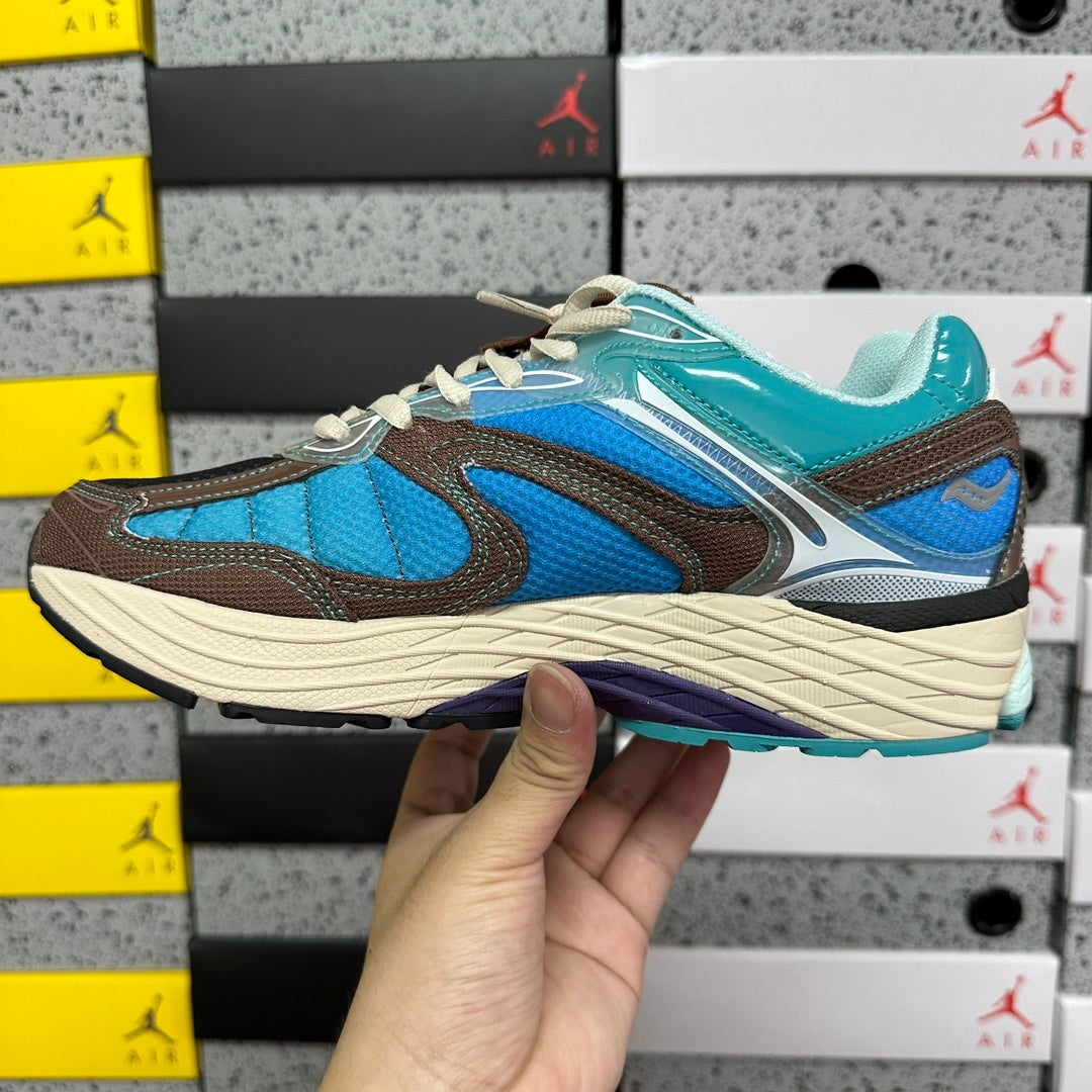 Footpatrol x Saucony ProGrid Omni 9 'Blue Brown'