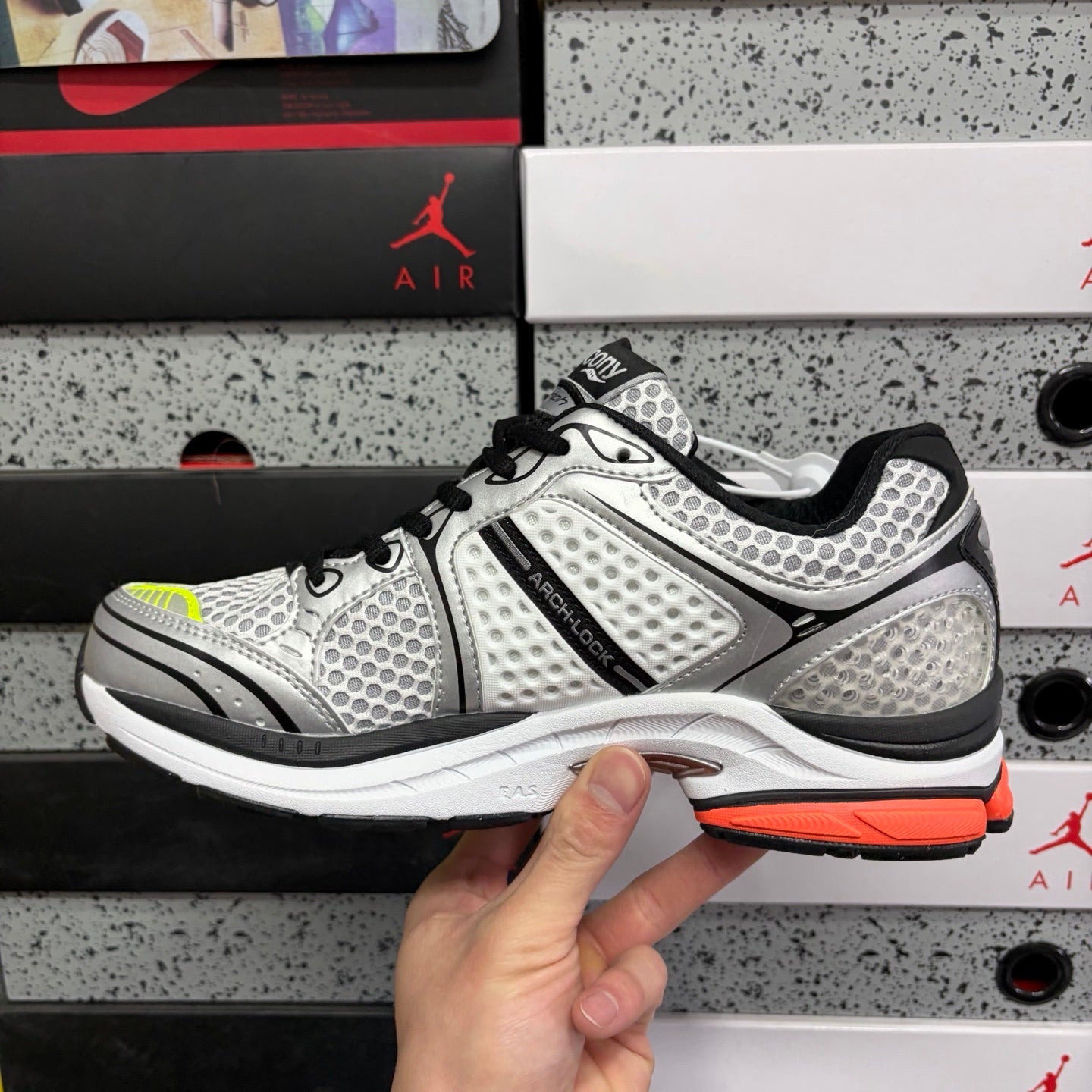Highsnobiety x Saucony ProGrid Triumph 4 'Silver'