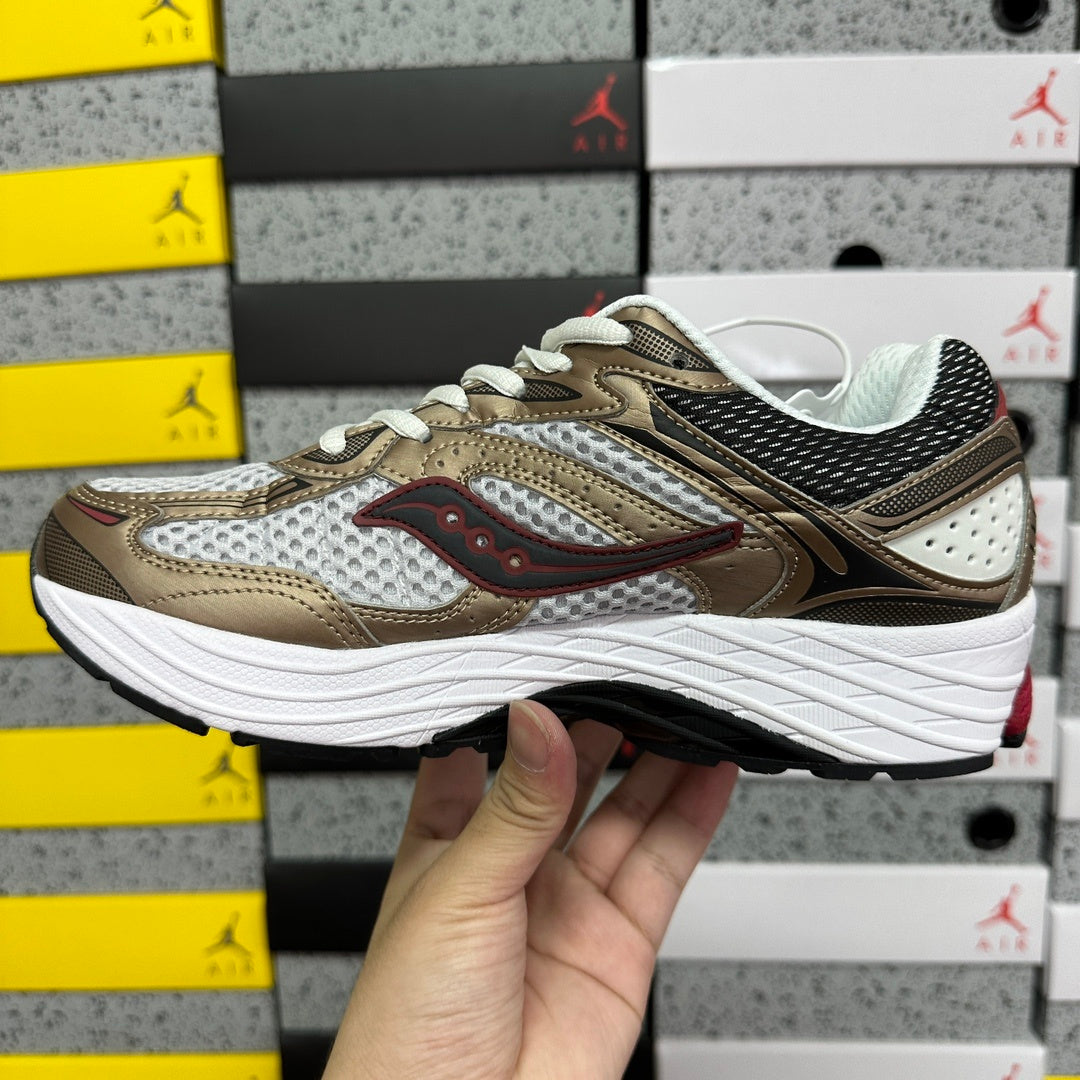 Saucony ProGrid Omni 9 OG 'Brown Red'