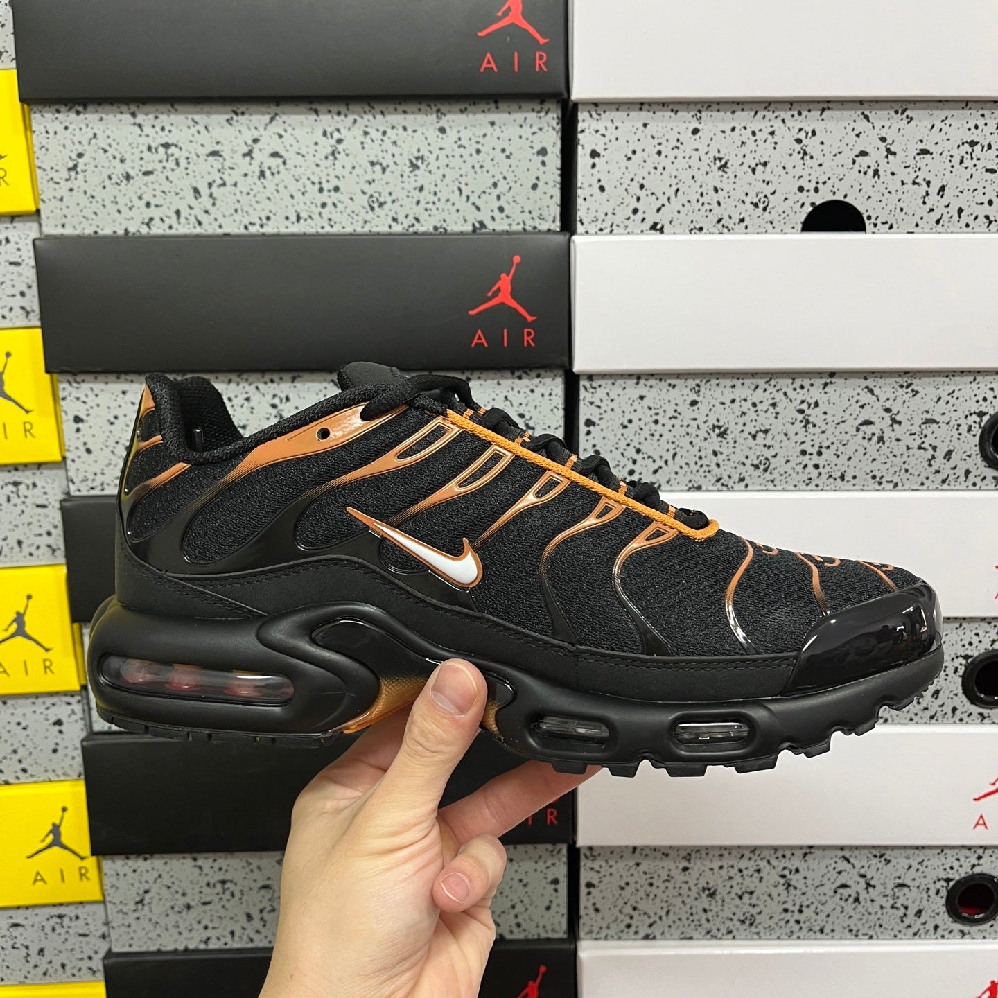 Nike Air Max Plus 'Dark Obsidian Monarch'