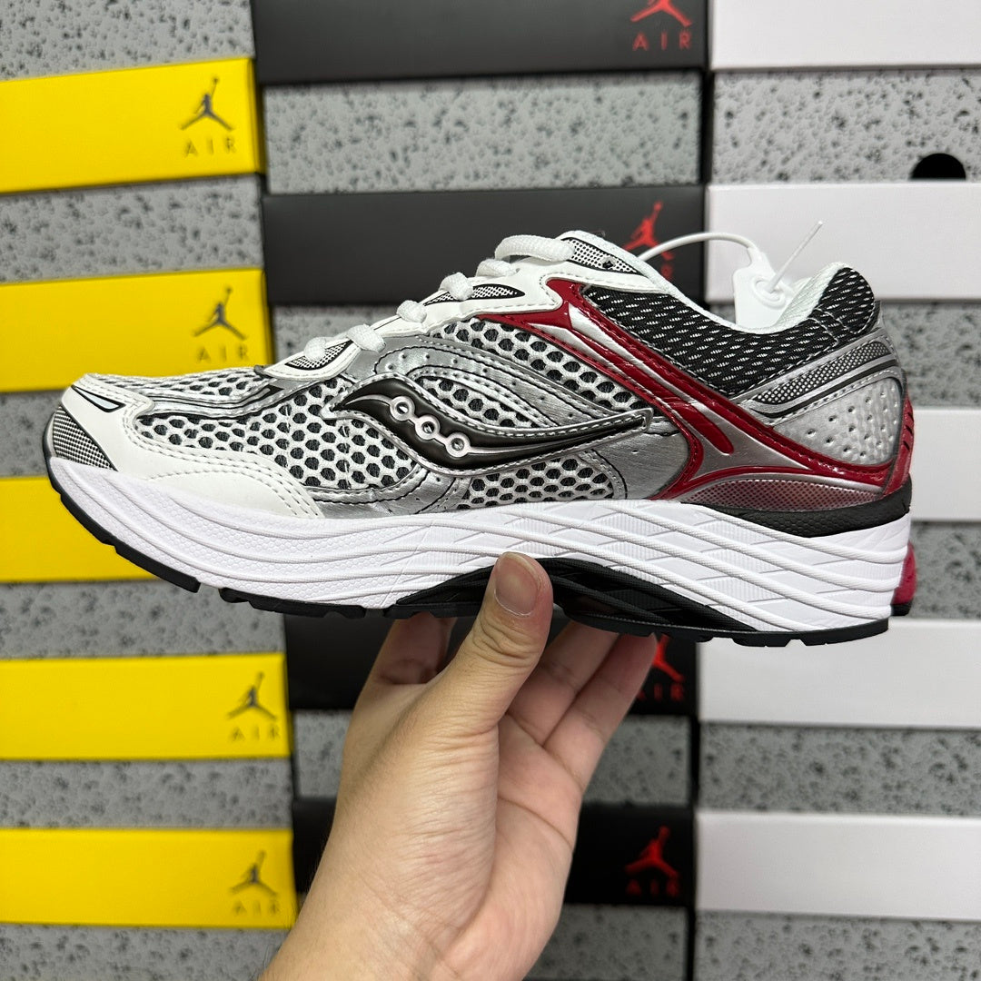 Saucony Progrid Omni 9 OG 'White Silver Red'