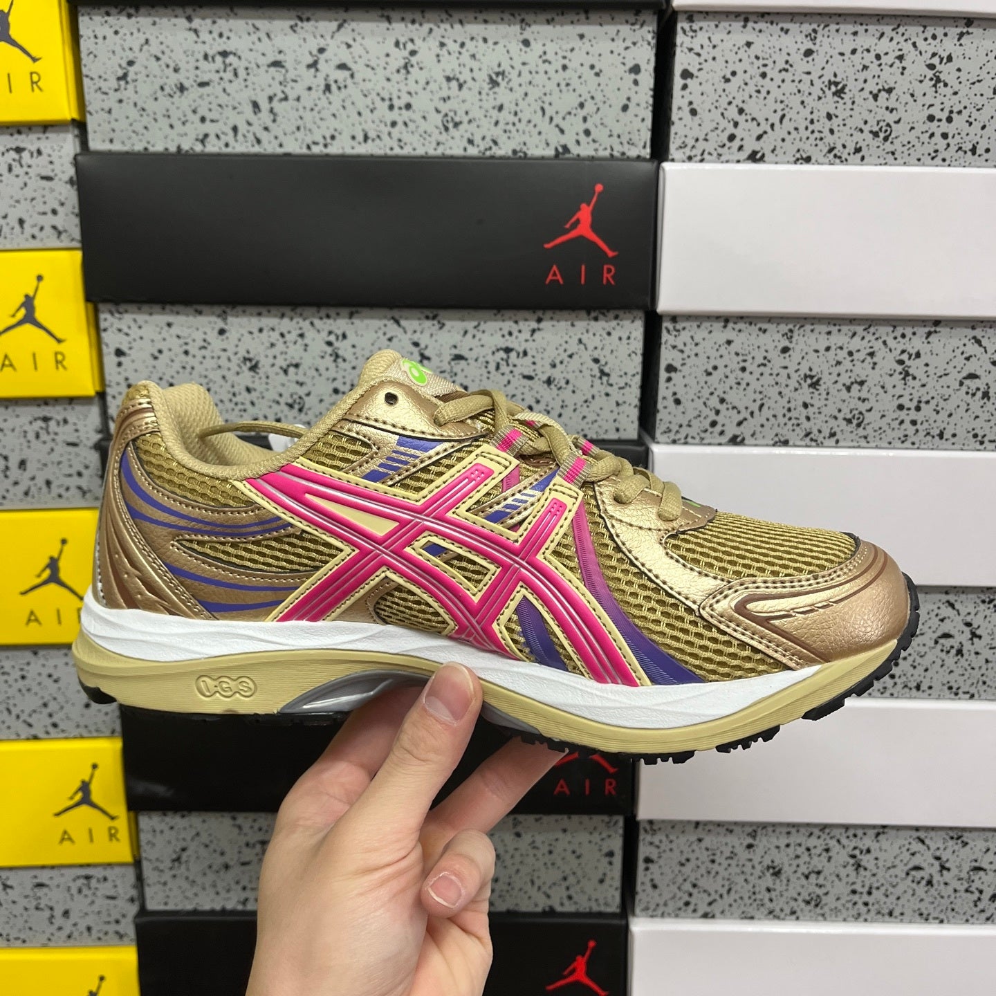 ASICS Gel-Sekiran Sand Pink