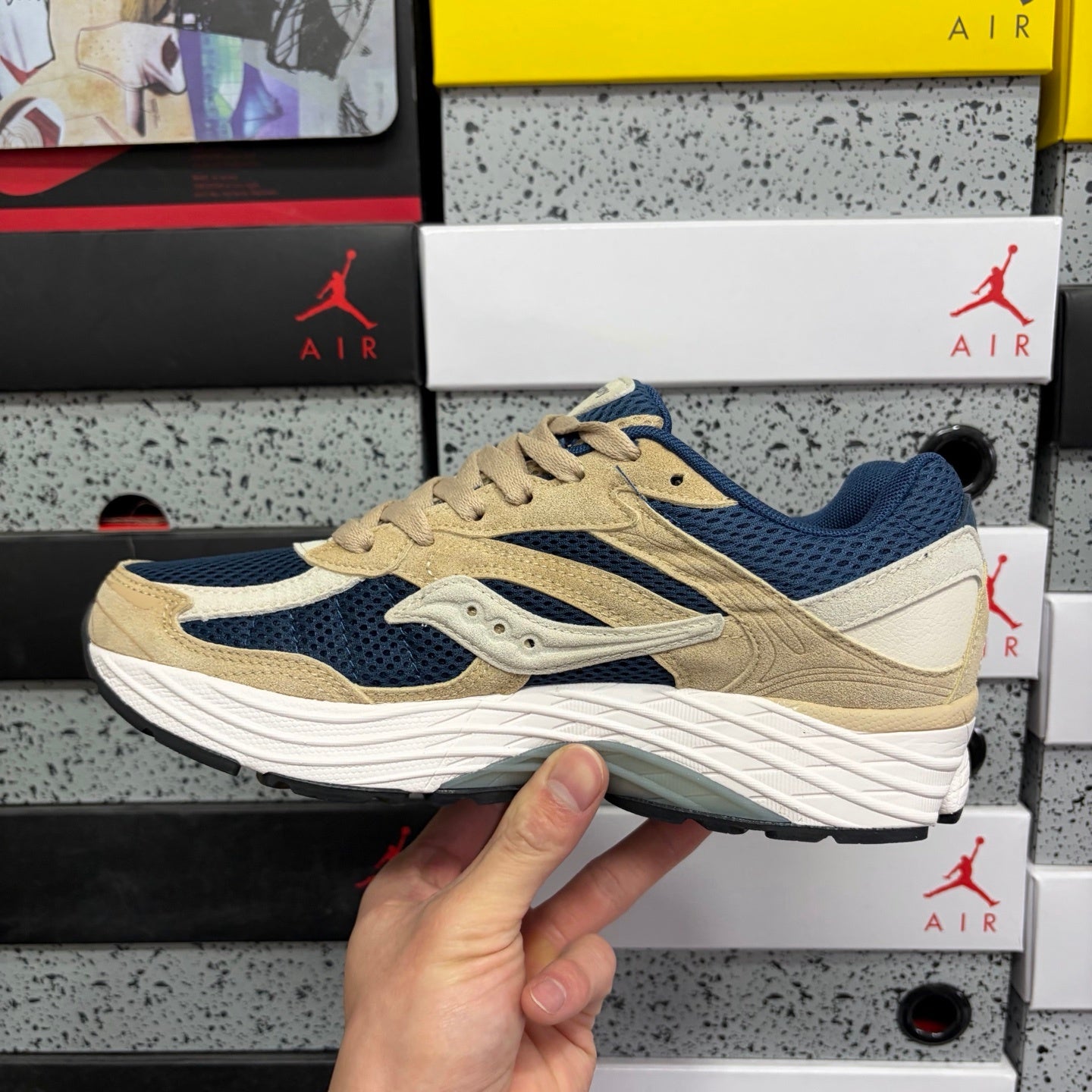 Saucony ProGrid Omni 9 'Beige Blue'