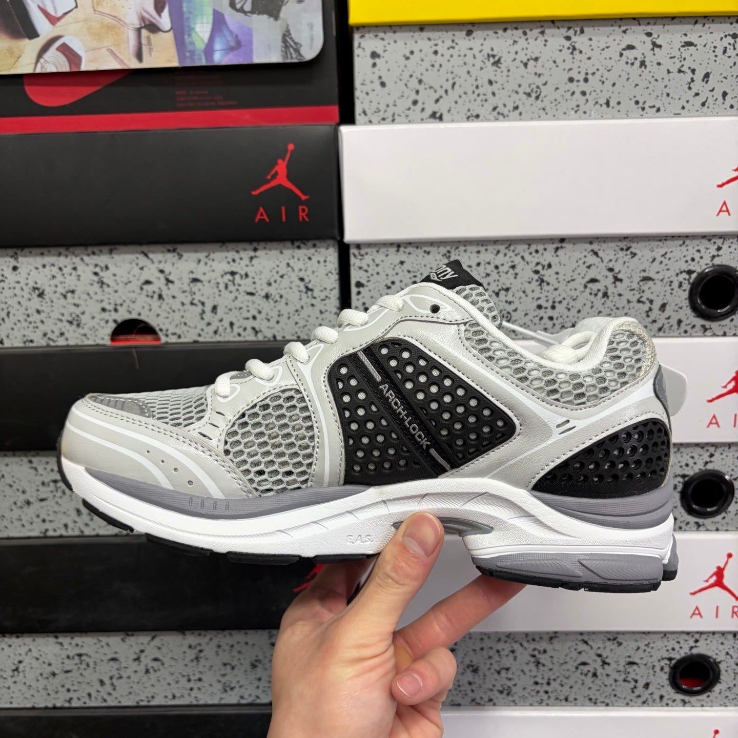 Saucony Progrid Triumph 4 'Grey Silver'