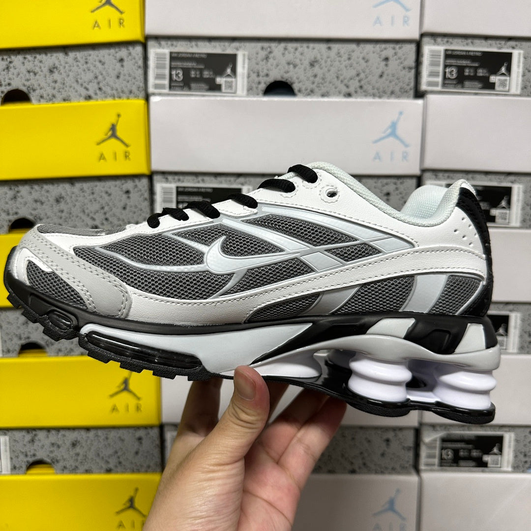 SUPREME x Nike Shox Ride 2 SP White Grey