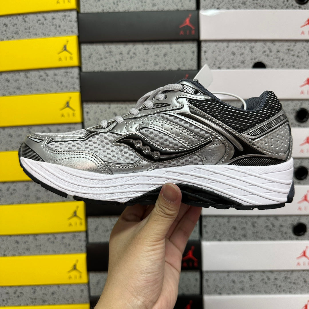 Saucony Progrid Omni 9 OG 'Microchip'