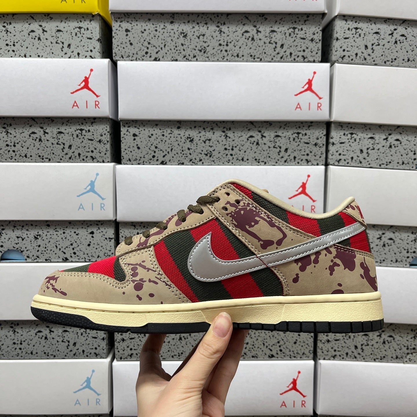 Nike Dunk Low Pro SB 'Freddy Krueger'