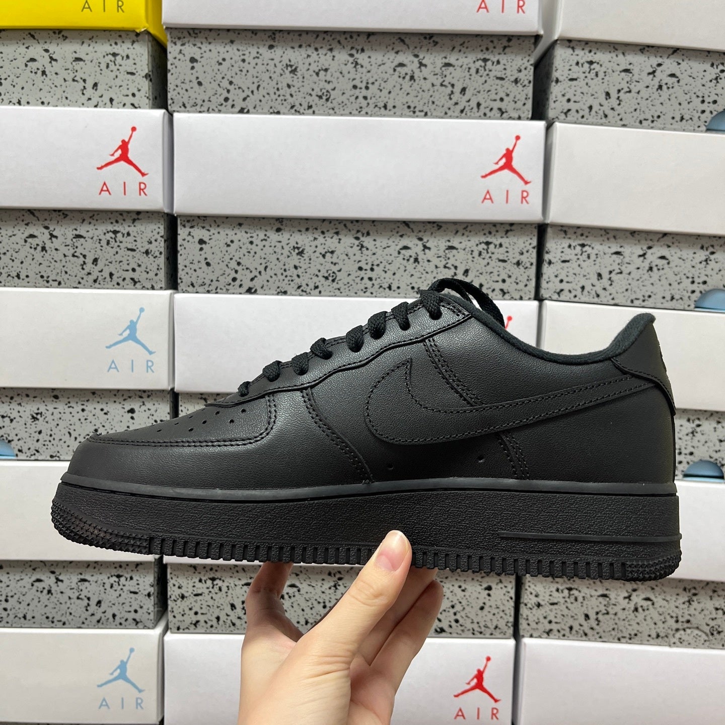 Nike Air Force 1 Low Supreme Black