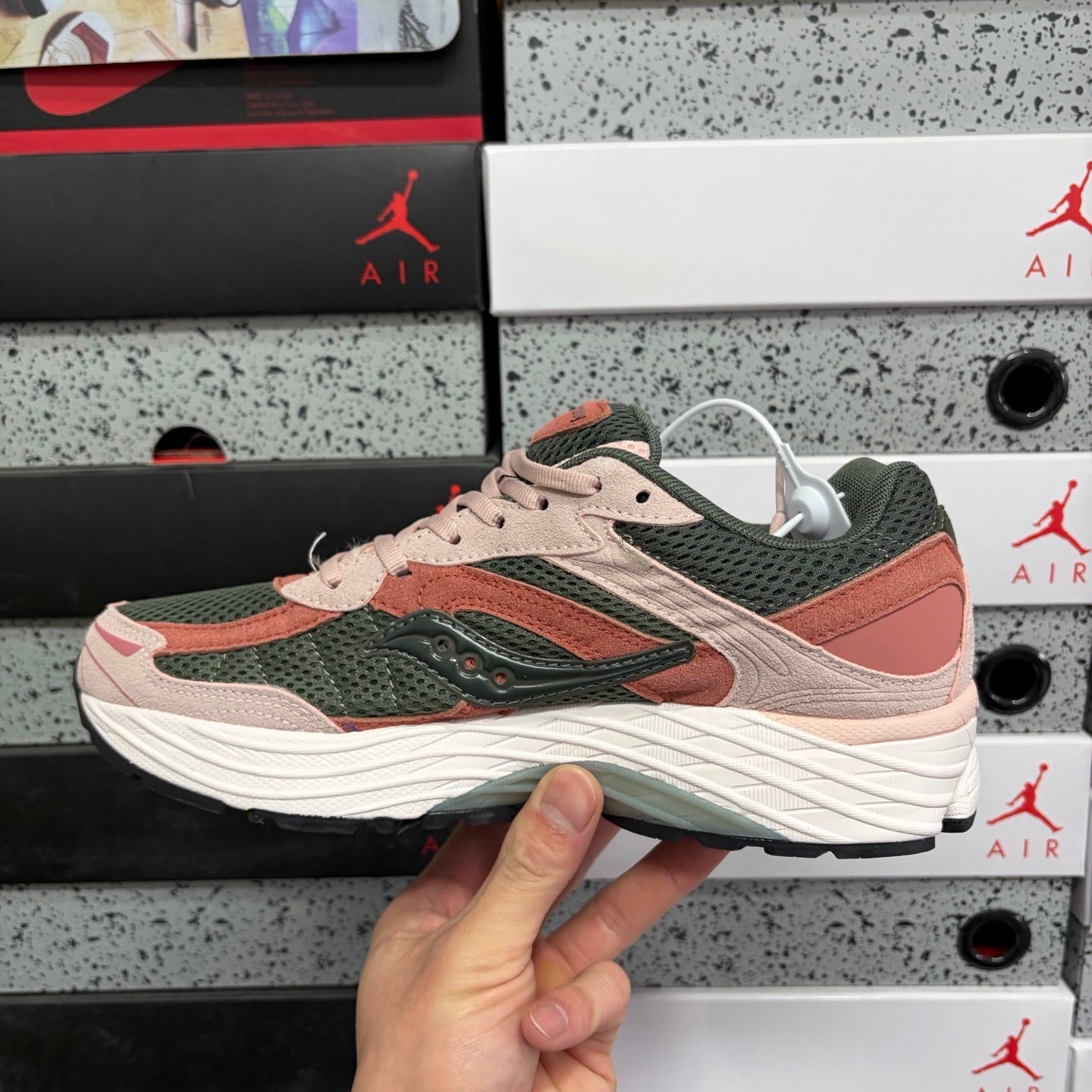 Saucony ProGrid Omni 9 Premium 'Dust Pink Green'