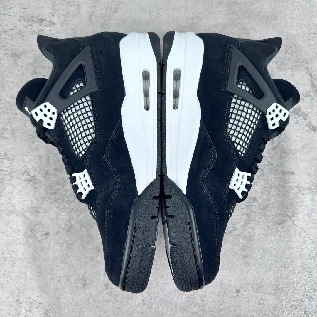 Air Jordan 4 Retro 'White Thunder'