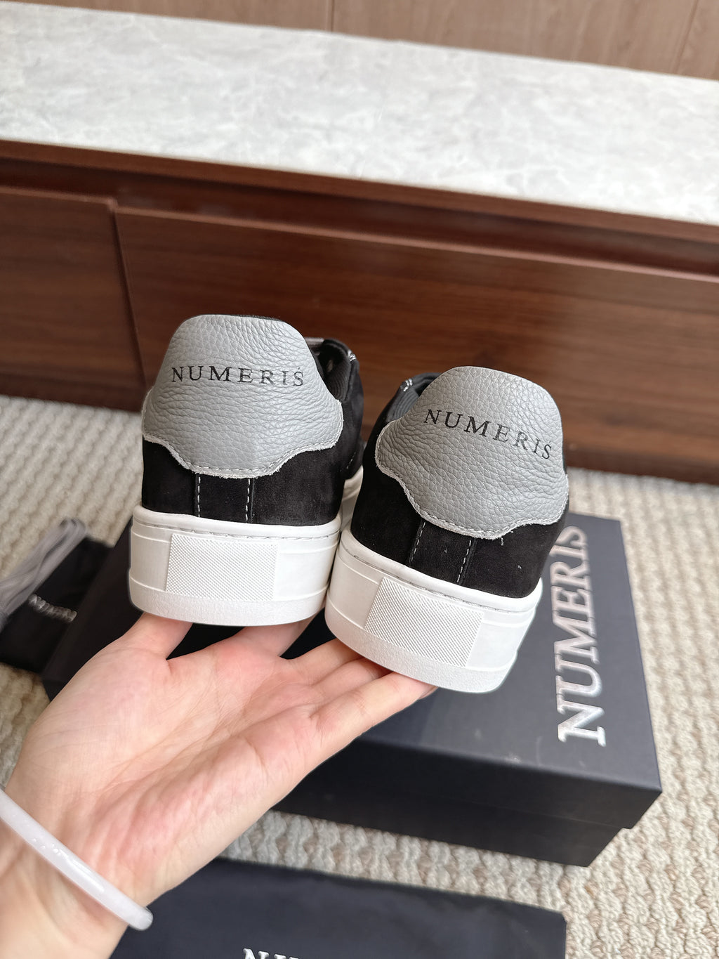 Numeris Atelier 'Ice Grey'