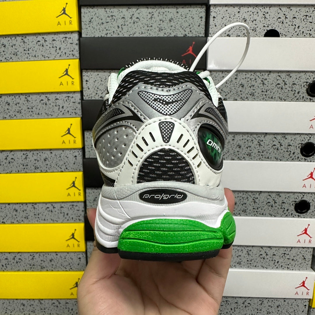 Saucony Progrid Omni 9 OG 'Green Silver'