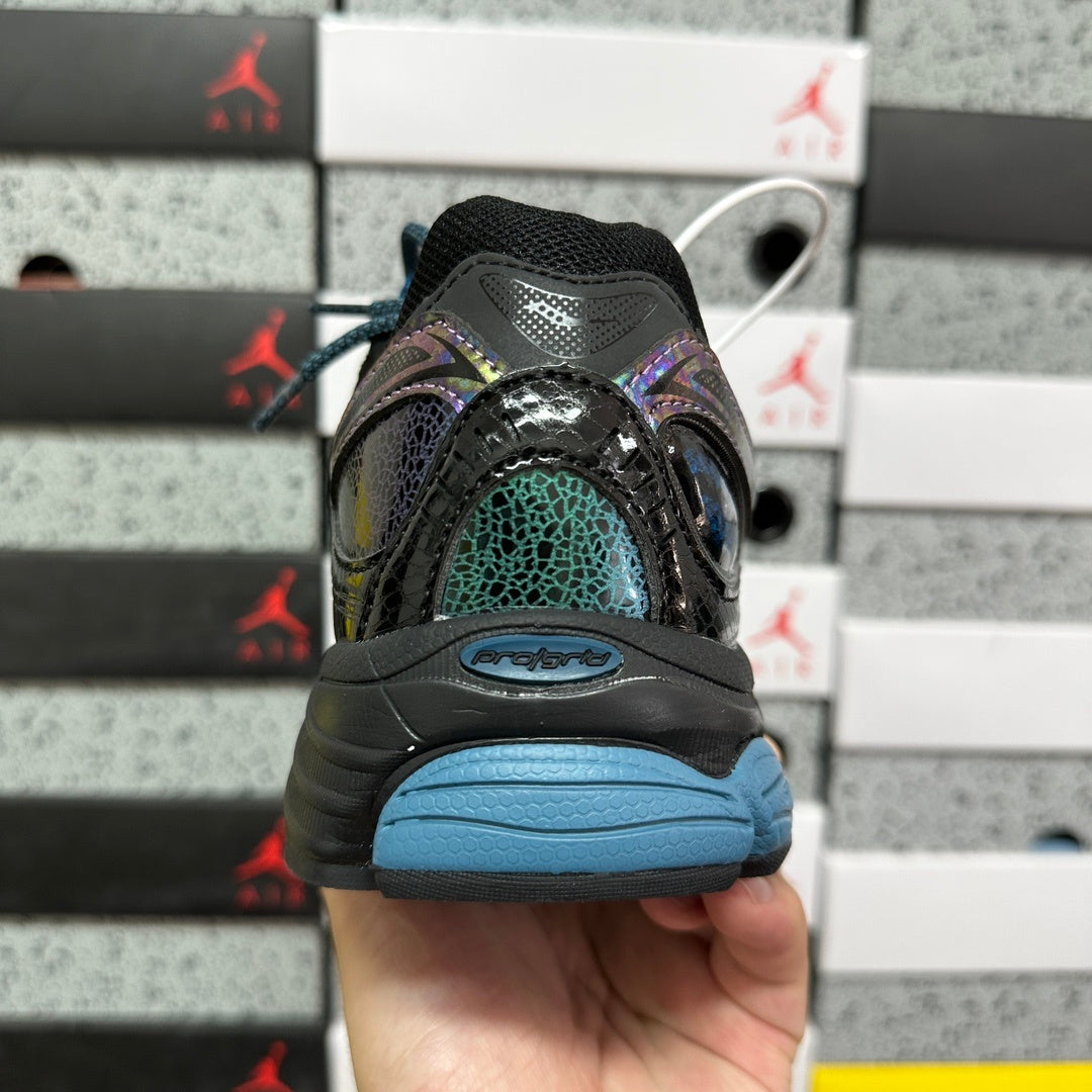 Saucony ProGrid Omni 9 'Glowaconstrictor Pack - Black'