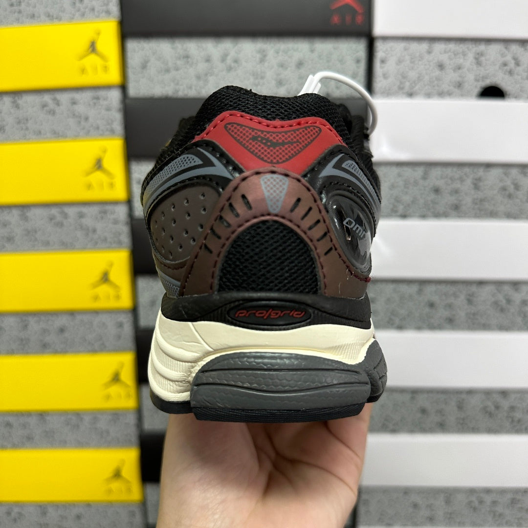 Saucony Progrid Omni 9 'Disrupt Pack' 2