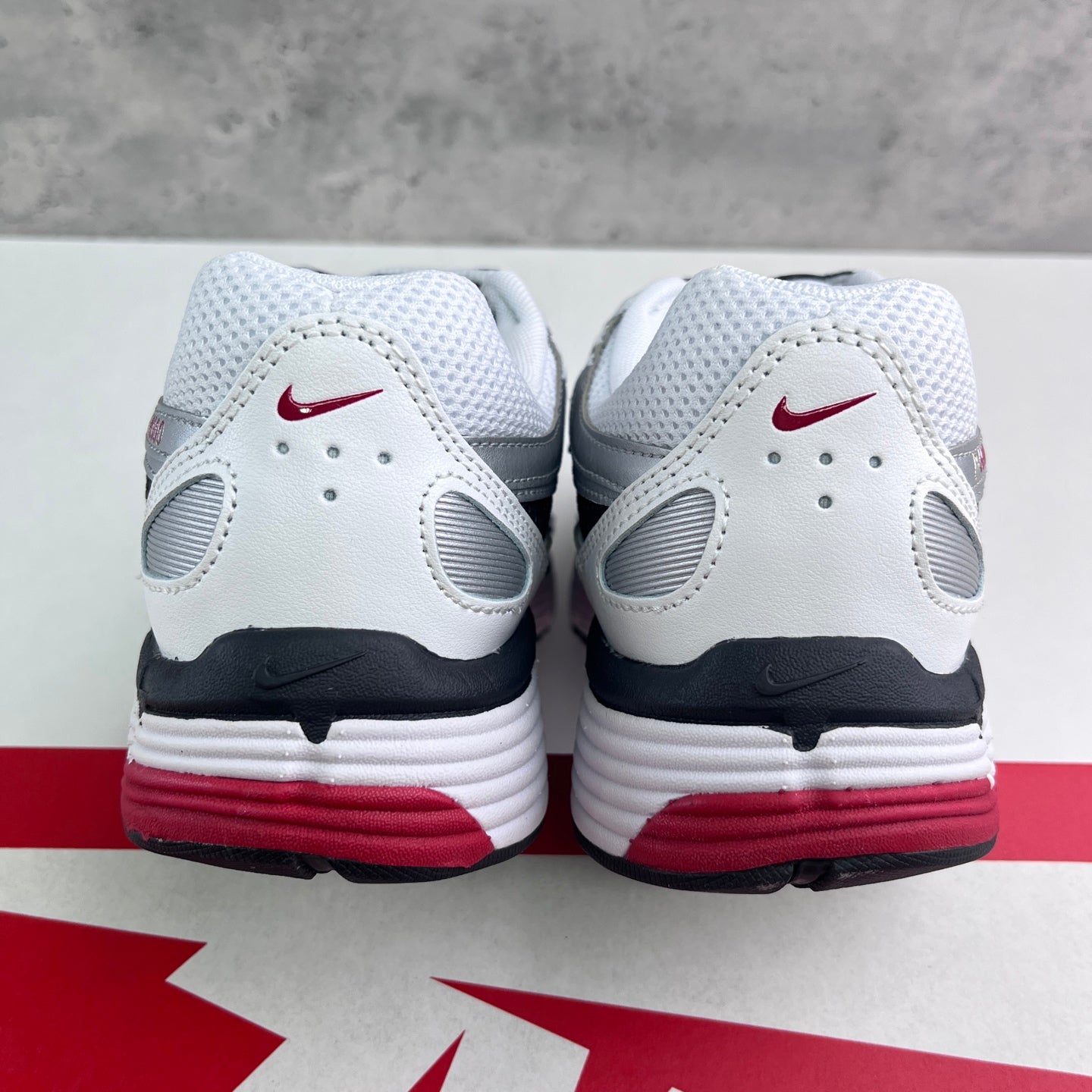 Nike Wmns P-6000 CNPT 'Metallic Silver Red'