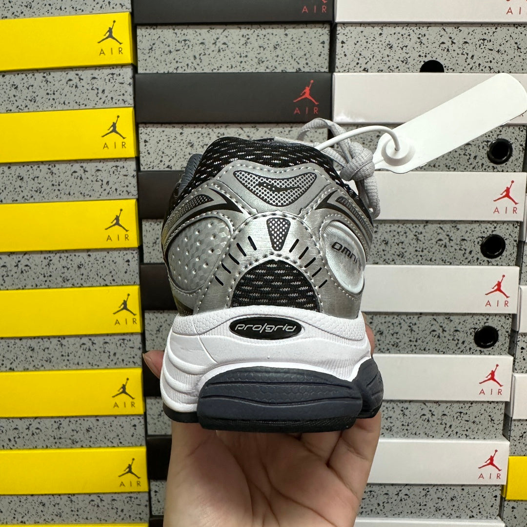 Saucony Progrid Omni 9 OG 'Microchip'