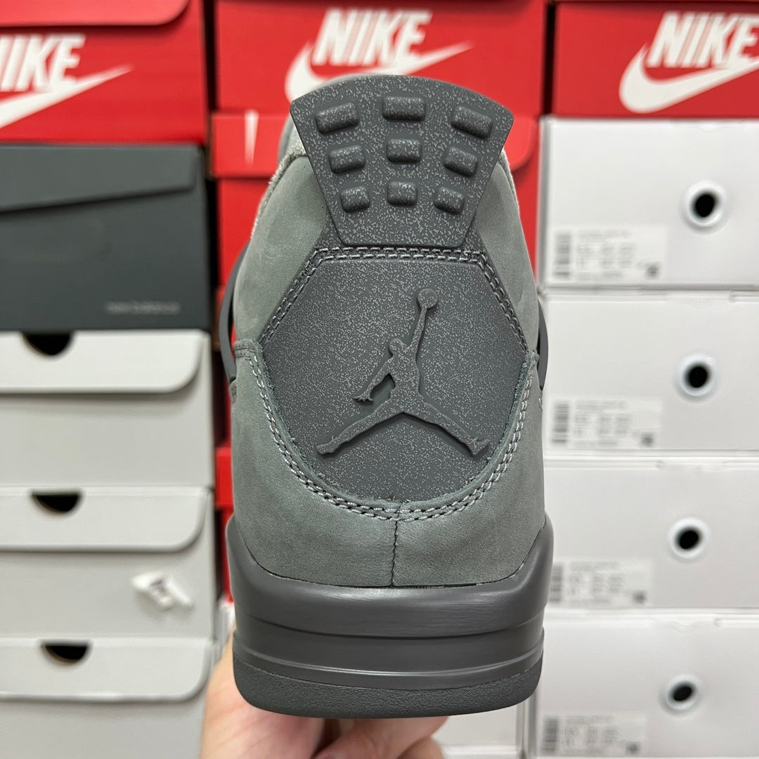 Air Jordan 4 Retro SE 'Wet Cement'