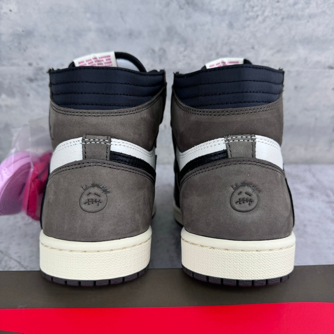Travis Scott x Air Jordan 1 Retro High OG 'Mocha'