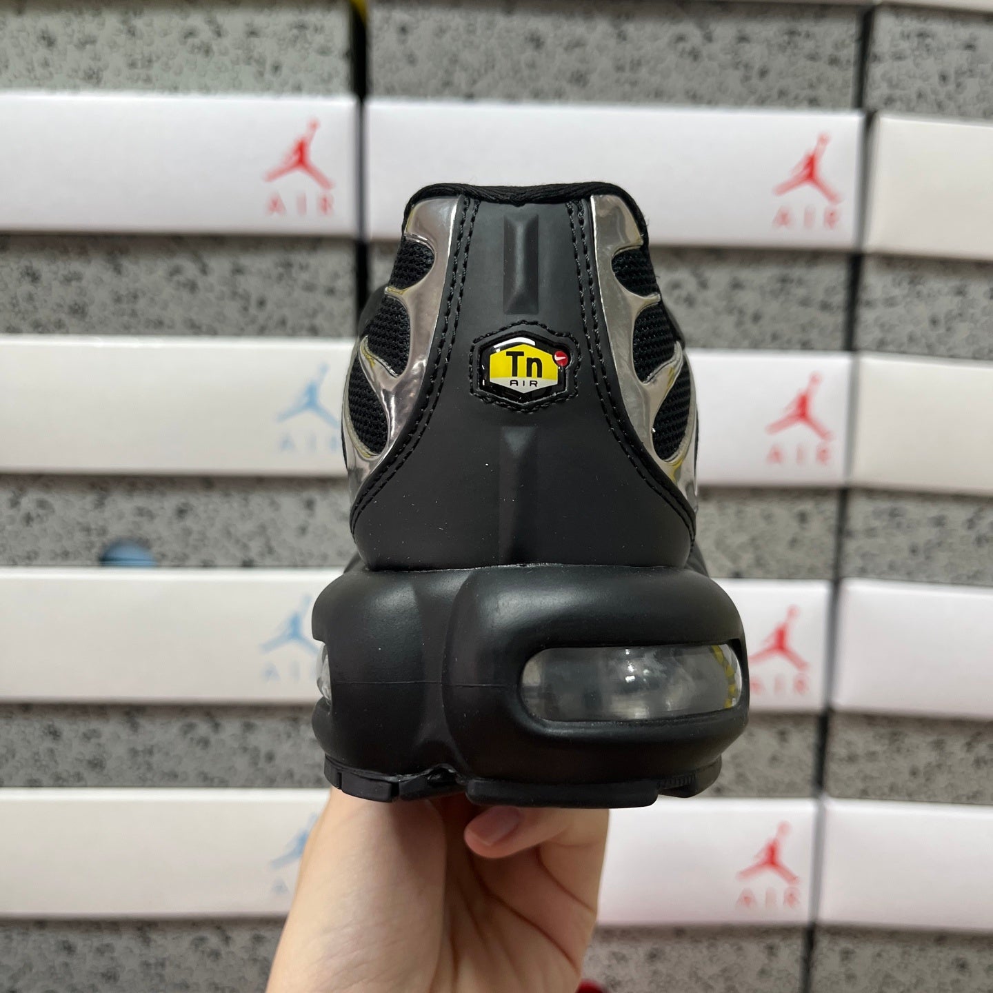 Nike Wmns Air Max Plus SE 'Black Chrome Silver'