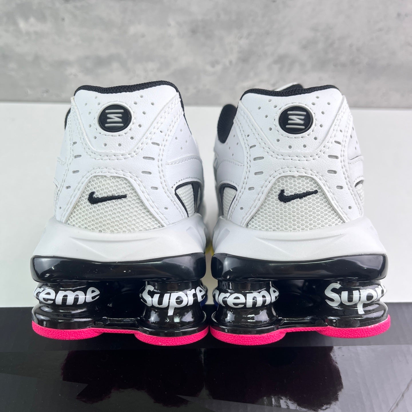 Supreme x Nike Shox Ride Colors Branco