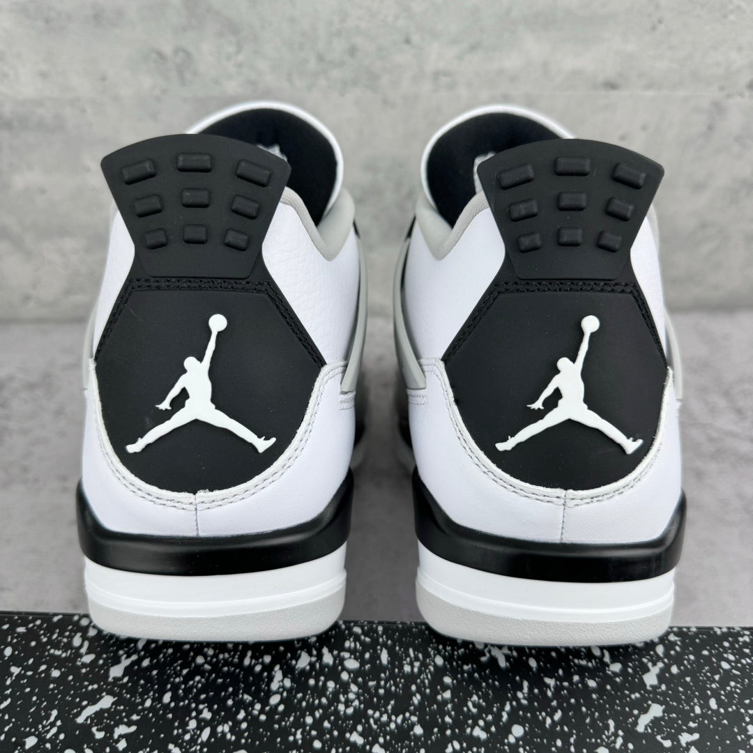 Air Jordan 4 Retro 'Military Black'