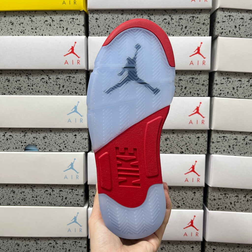 Air Jordan 5 Retro 'Fire Red' 2025