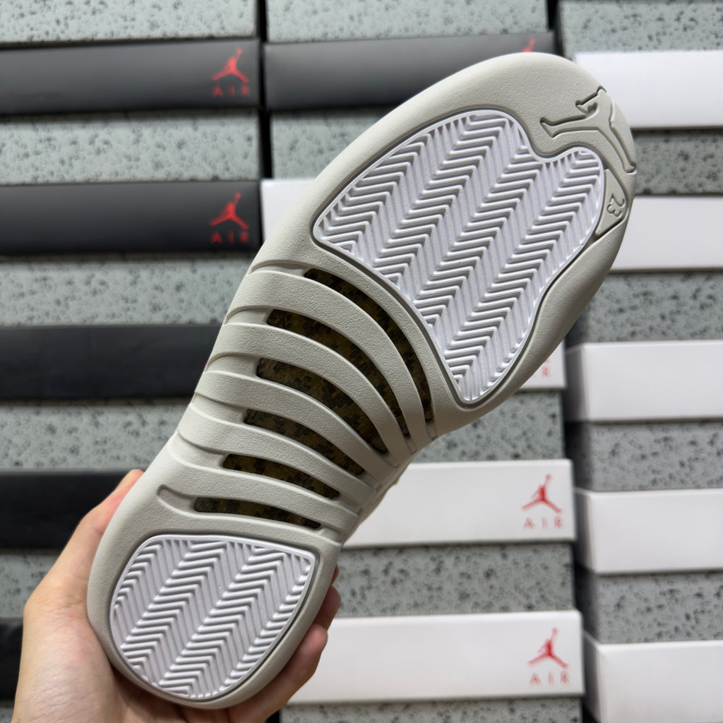 Wmns Air Jordan 12 Retro 'Phantom'