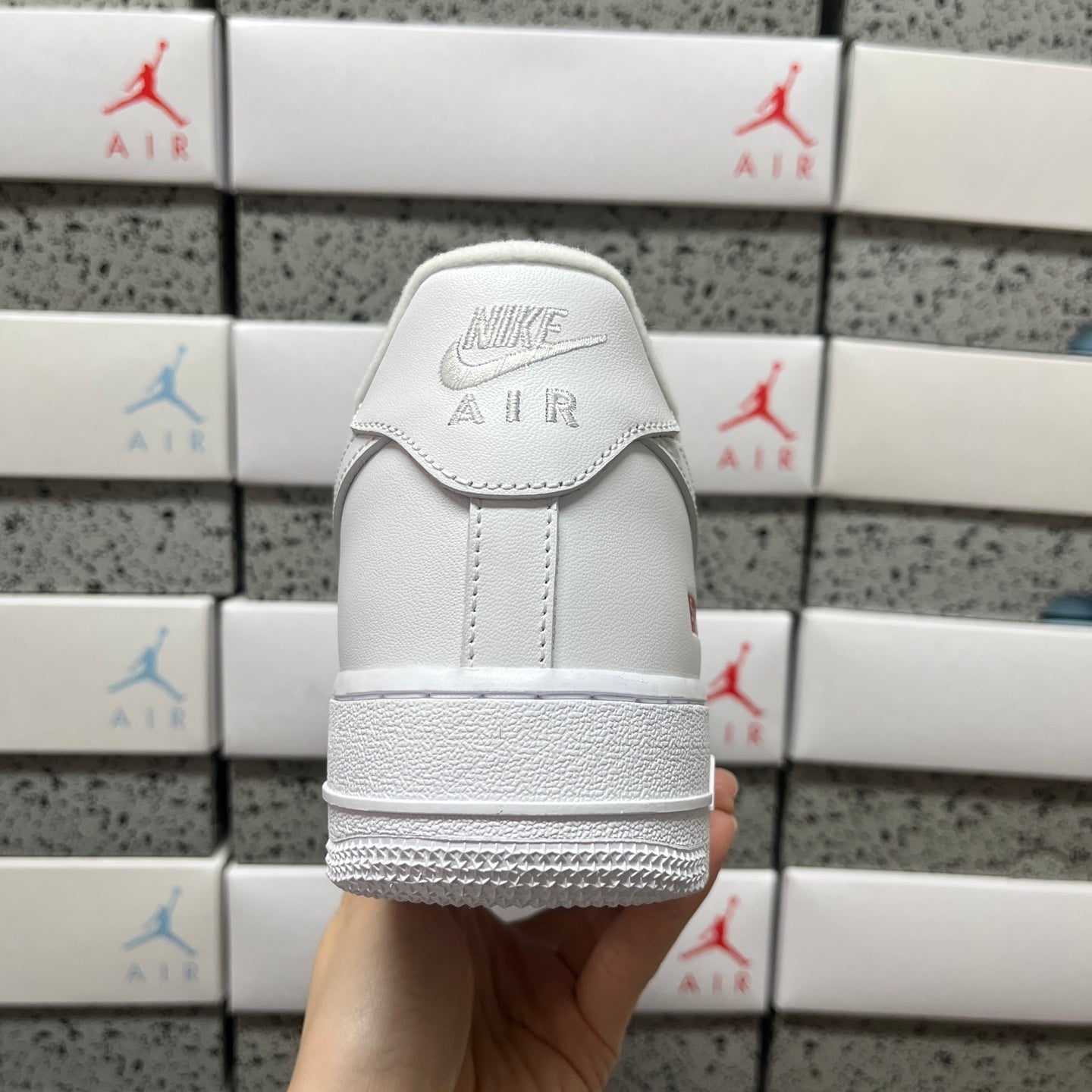Nike Air Force 1 Low Supreme White