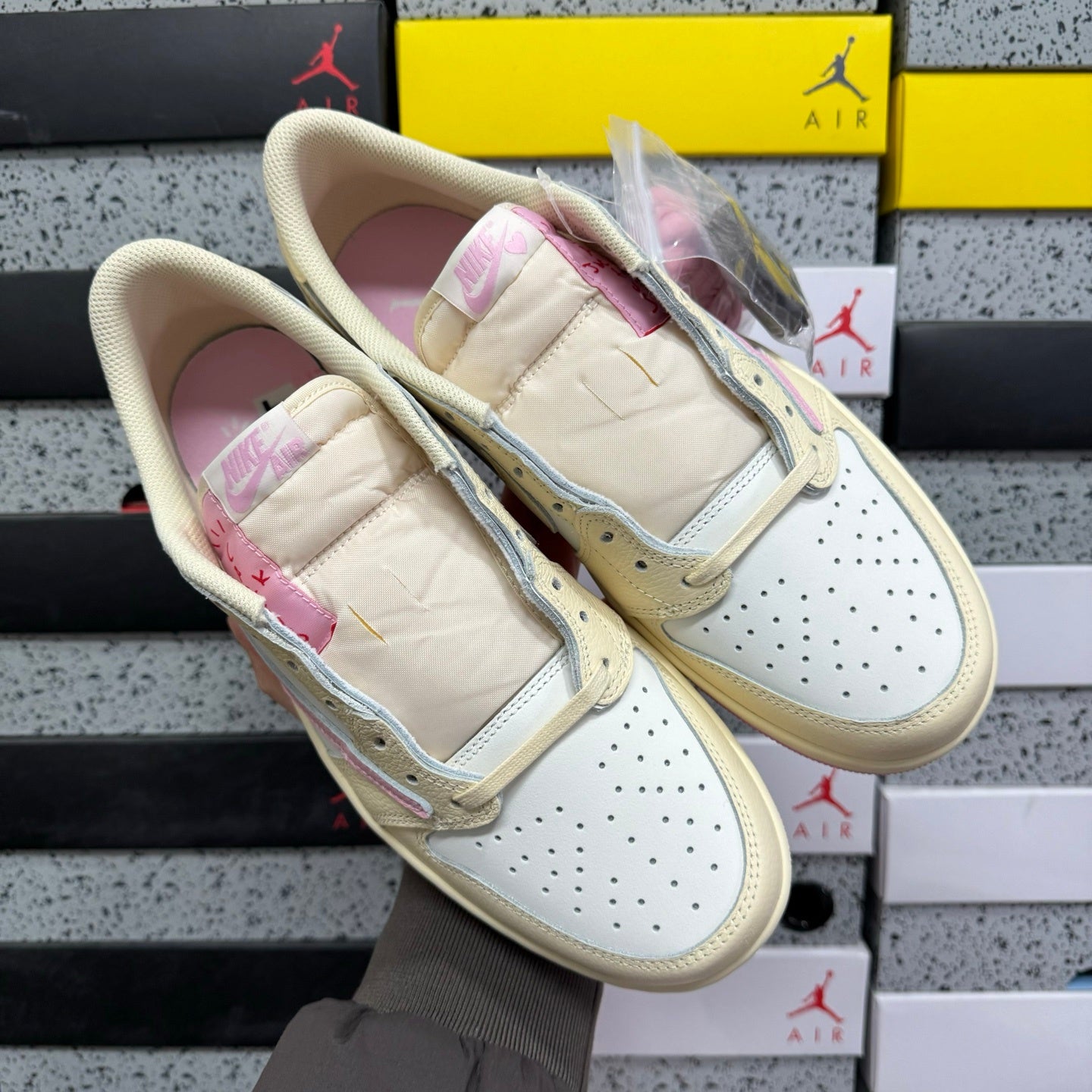 Travis Scott x Air Jordan 1 Low OG Shy Pink