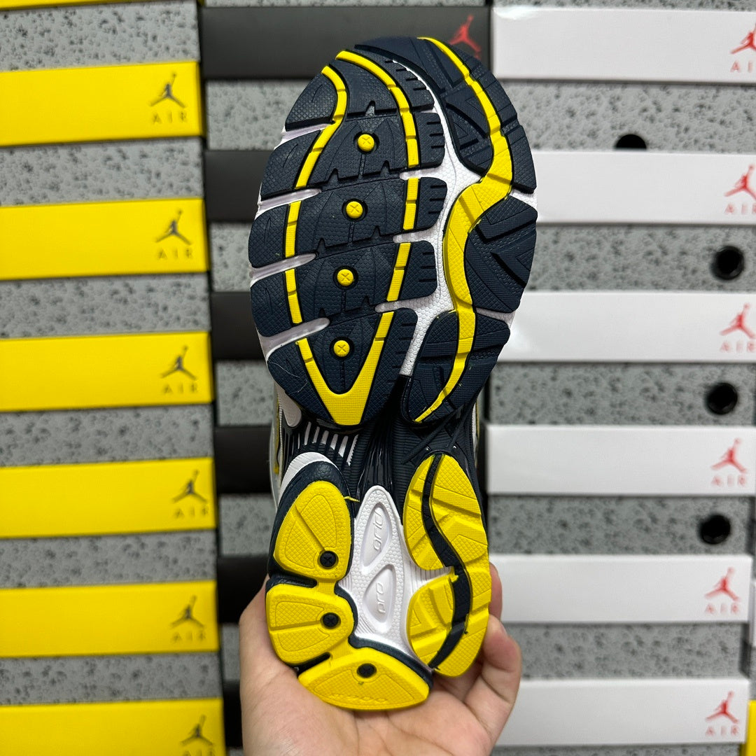 Saucony ProGrid Omni 9 'Fabricated Future Pack - White Yellow'