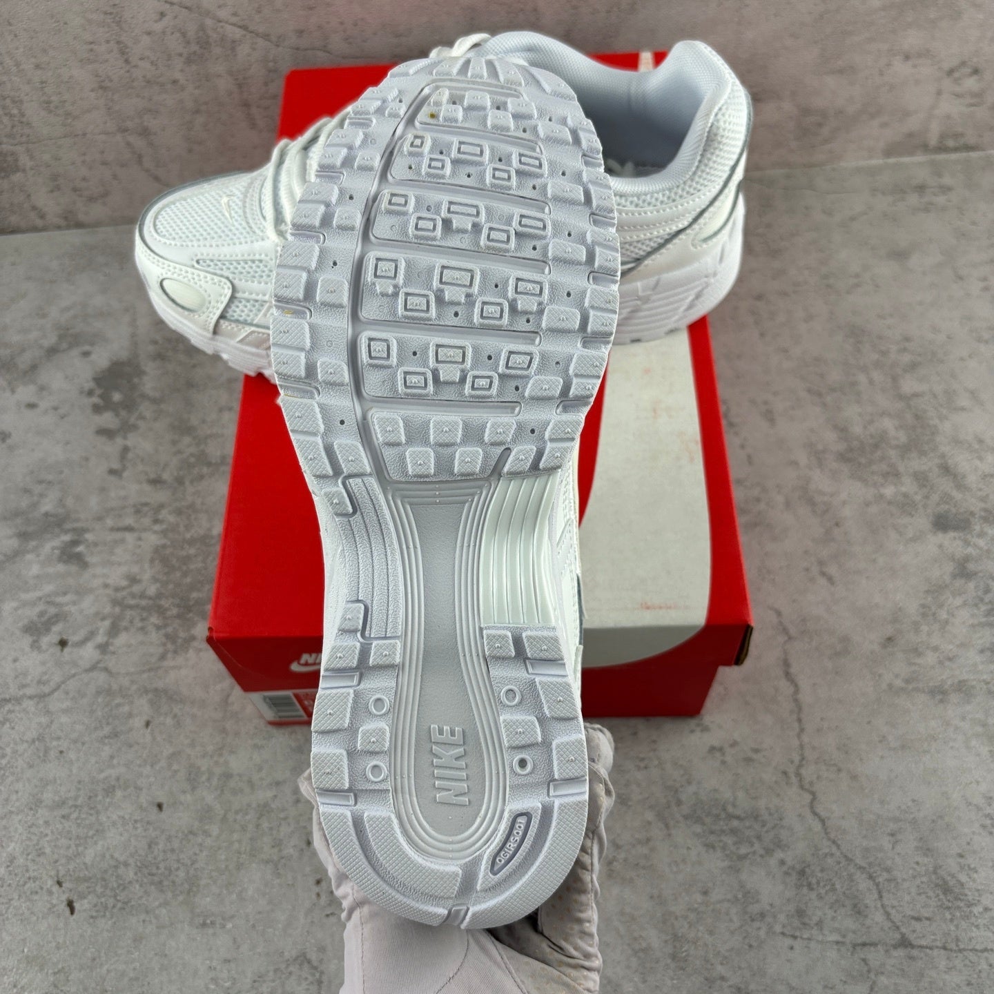 Nike Wmns P-6000 'Triple White'