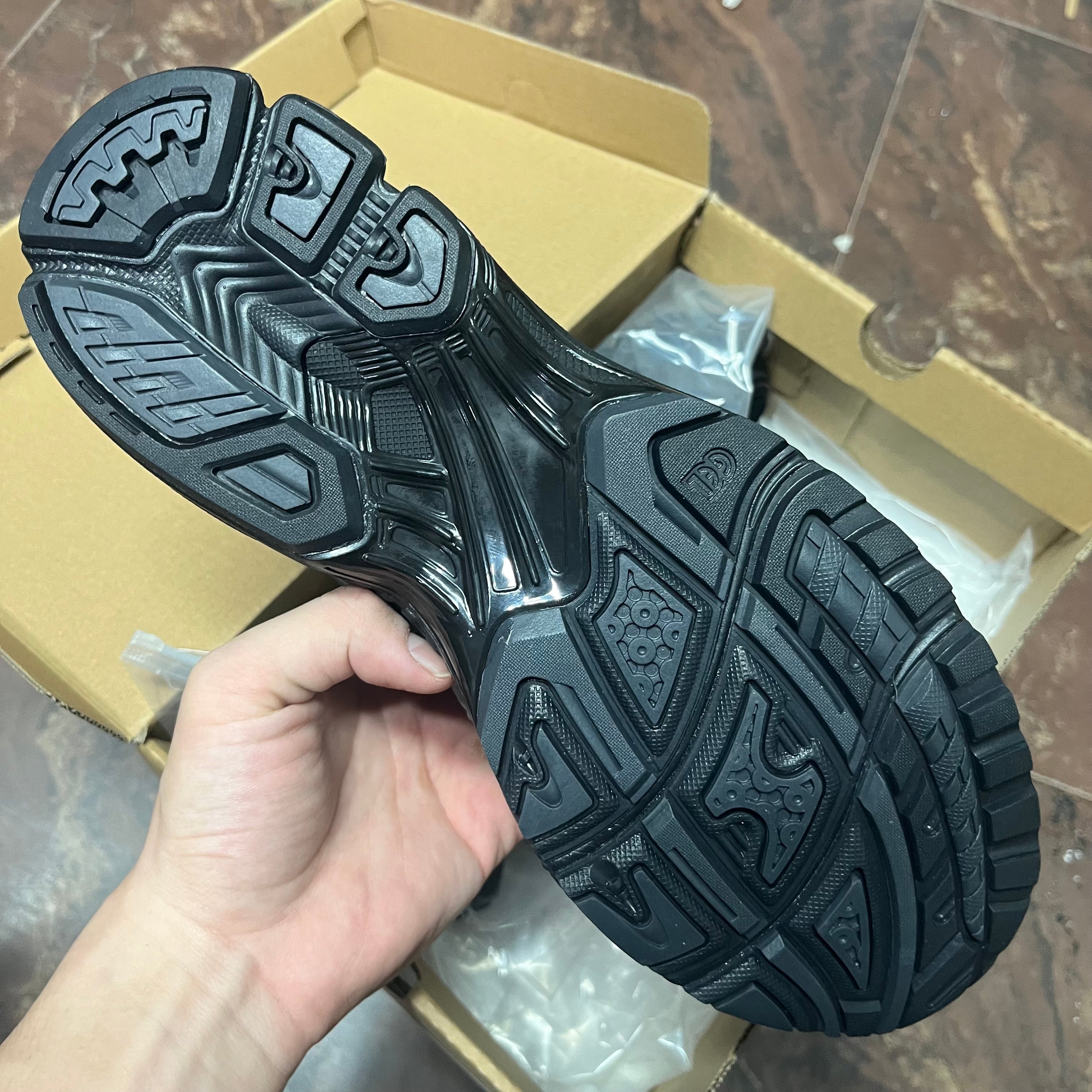 Asics Gel Kayano 14 'Triple Black'