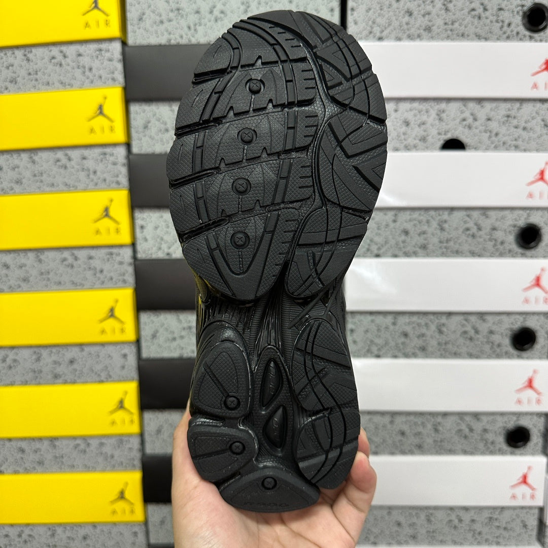 Saucony ProGrid Omni 9 'Armor Pack - Black'