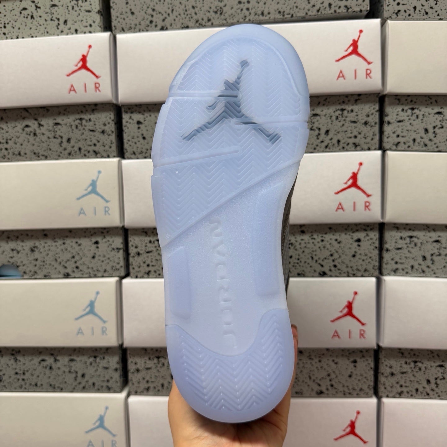 Air Jordan 5 Retro 'Wolf Grey' 2026