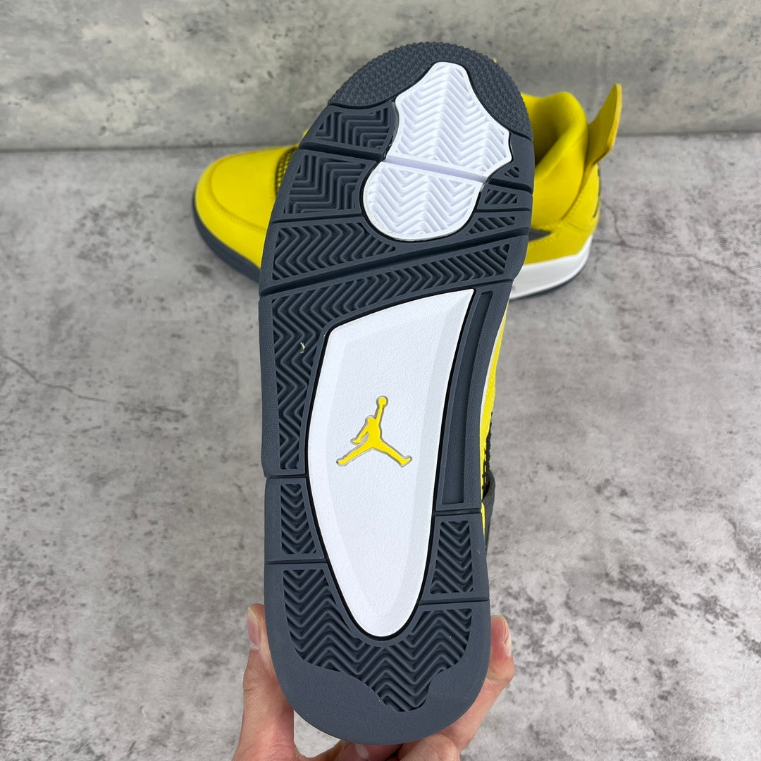 Air Jordan 4 Retro 'Lightning' 2021