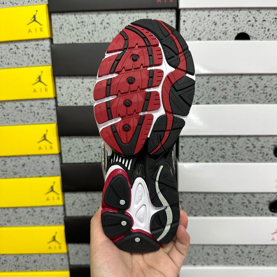Saucony Progrid Omni 9 OG 'White Silver Red'