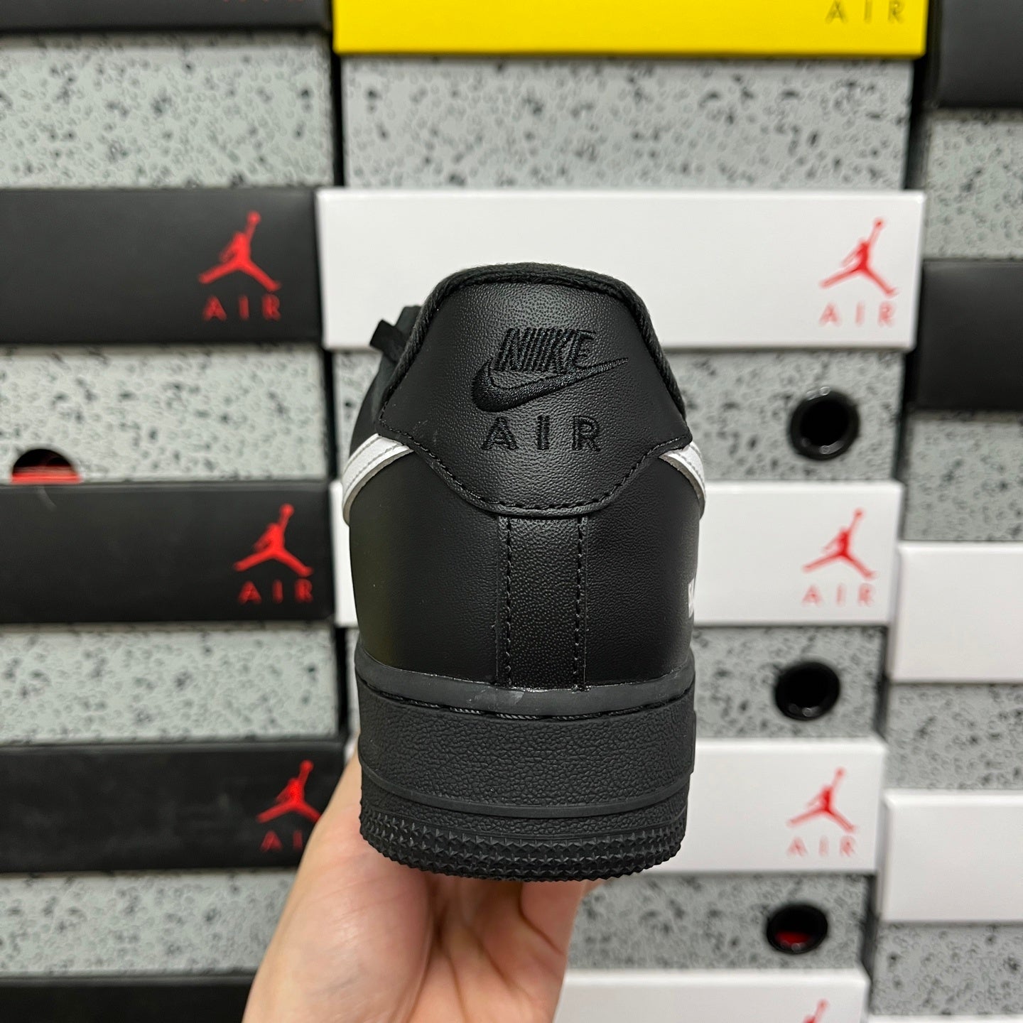 Nike Air Force 1 Low Supreme Black White