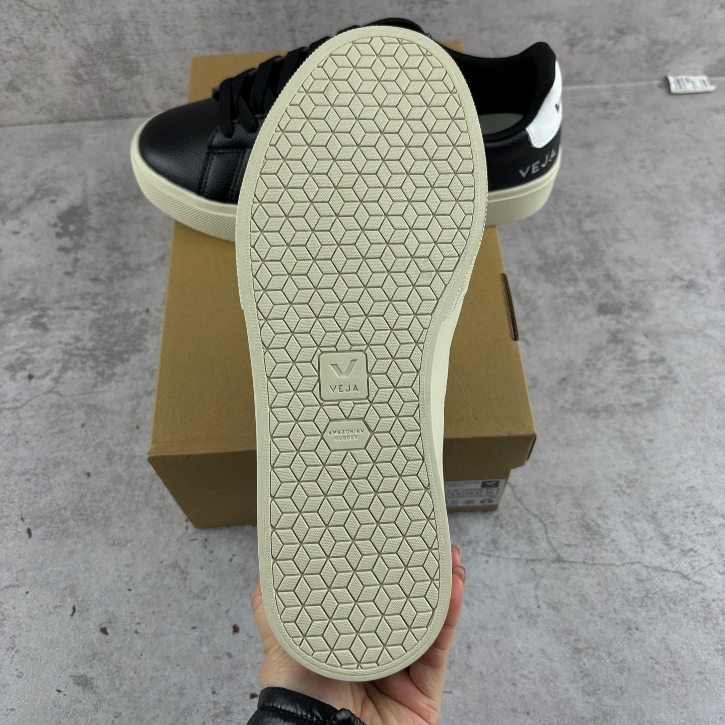 Veja Campo Low Chromefree 'Black White'