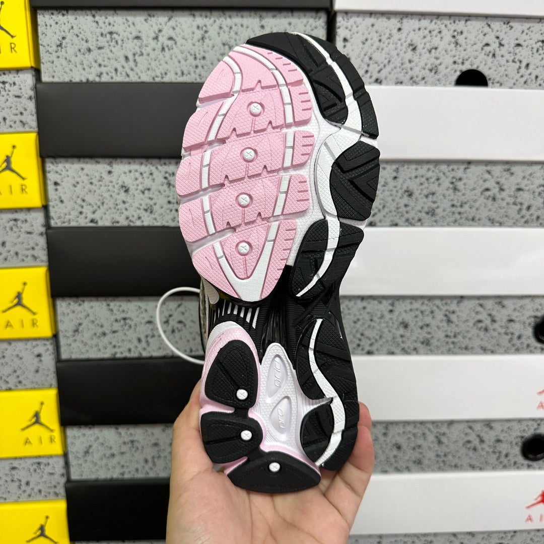 Saucony OG ProGrid Omni 9 'Silver Pink'