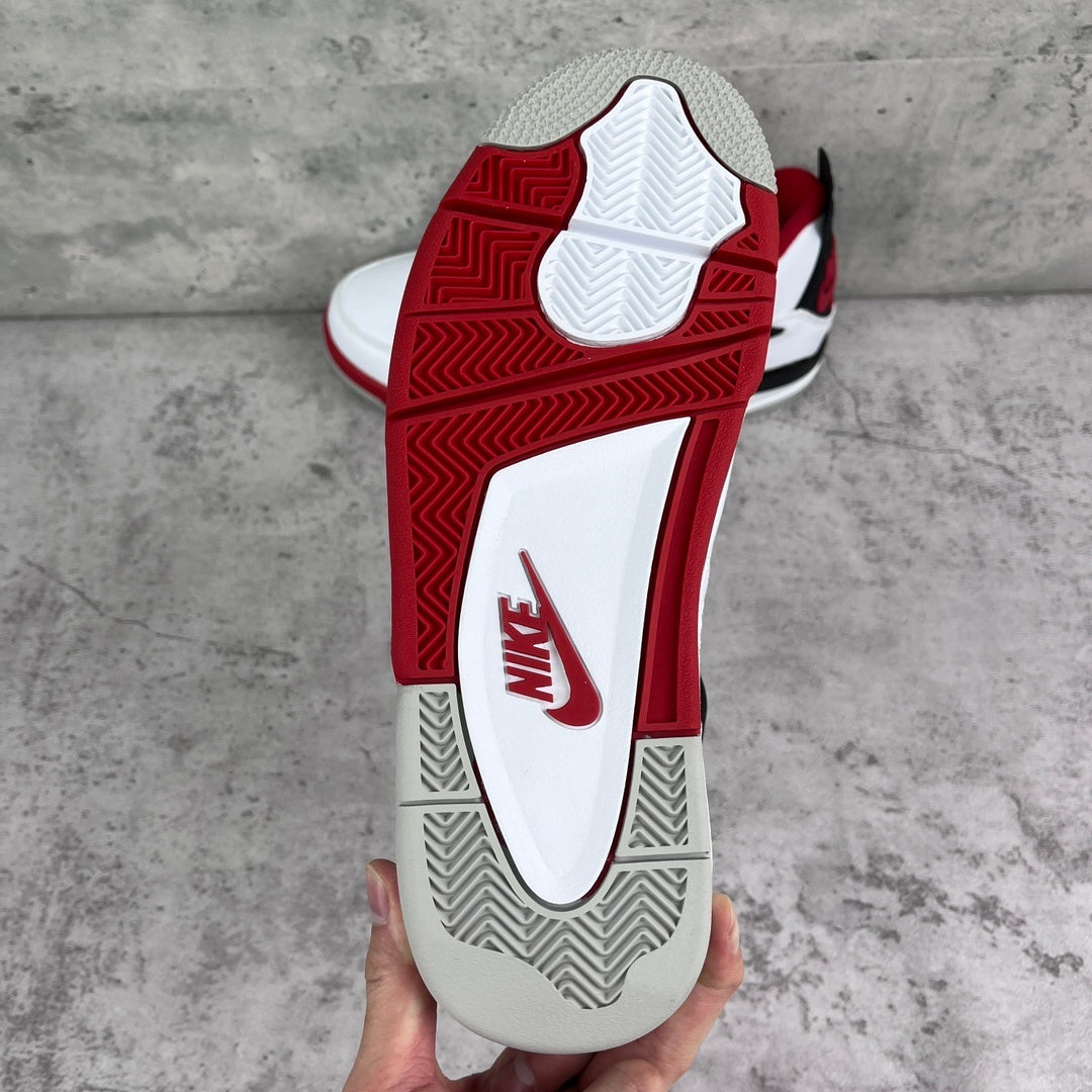 Air Jordan 4 Retro 'Fire Red' 2012