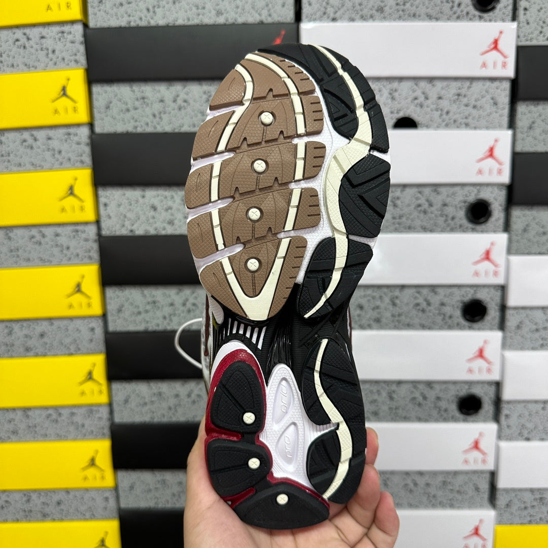 Saucony ProGrid Omni 9 OG 'Brown Red'