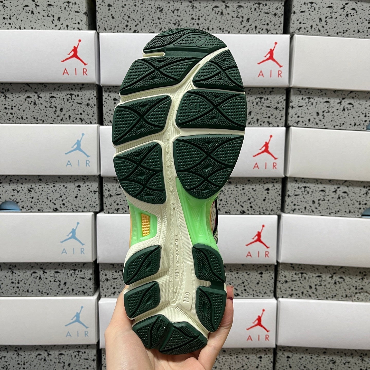 ASICS Gel Cumulus 16 'Green Cream Ivory'