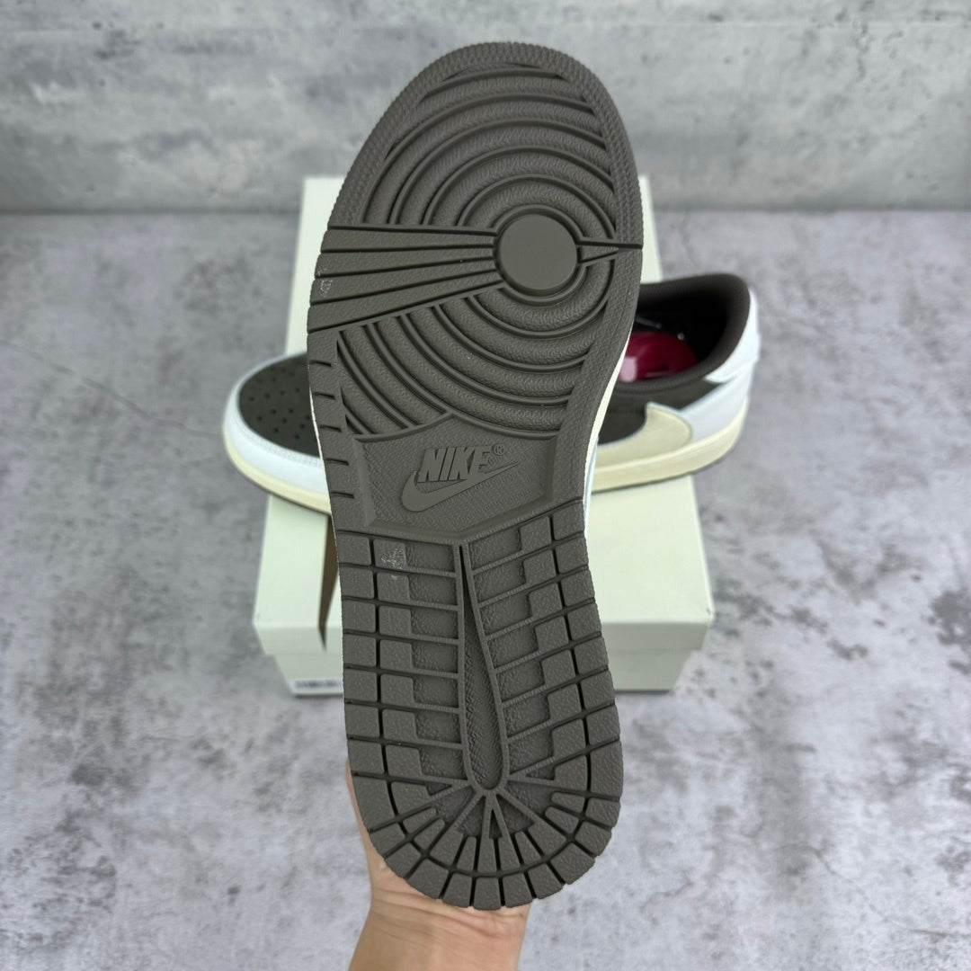 Air Jordan 1 Low Travis Scott Reverse Mocha