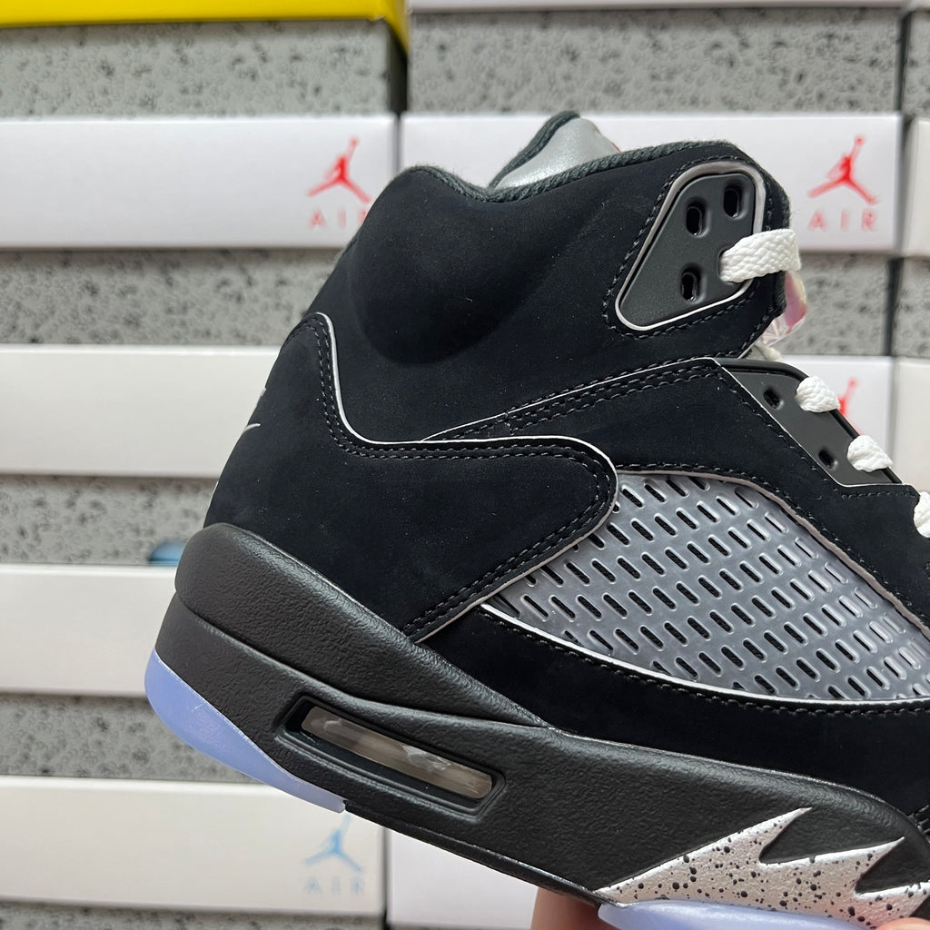 Air Jordan 5 Retro OG 'Black Metallic Reimagined'
